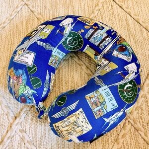 New W/O Tags Nicole Miller Travel Neck Pillow